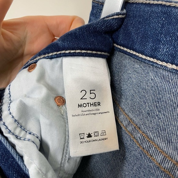 Mother Woman's Jeans Size 25 The Weekender Fray Blue Denim Flared Jeans - Picture 7 of 9